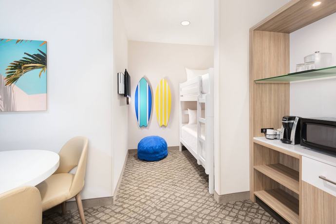Imagen de la habitación del Hotel SpringHill Suites by Marriott Panama City Beach Beachfront. Foto 1