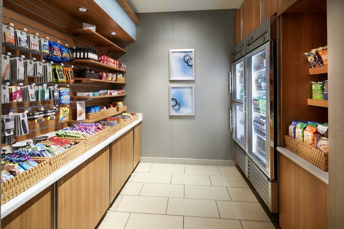 Imagen de los interiores del Hotel SpringHill Suites by Marriott Pittsburgh Bakery Square. Foto 11
