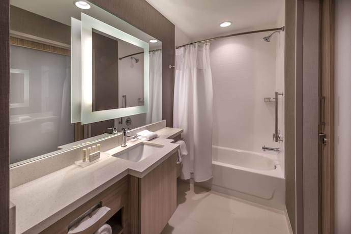 Imagen de la habitación del Hotel SpringHill Suites by Marriott Reno. Foto 8