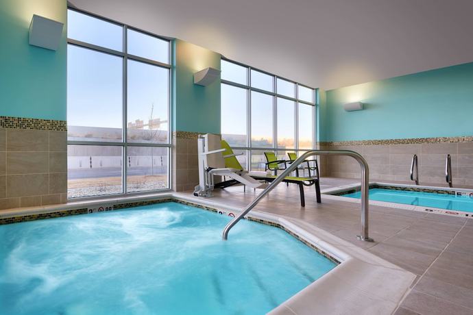 Imagen de la piscina del Hotel SpringHill Suites by Marriott Salt Lake City West Valley. Foto 20