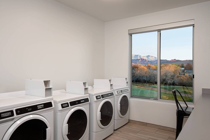 Imagen general del Hotel SpringHill Suites by Marriott St. George Washington. Foto 3