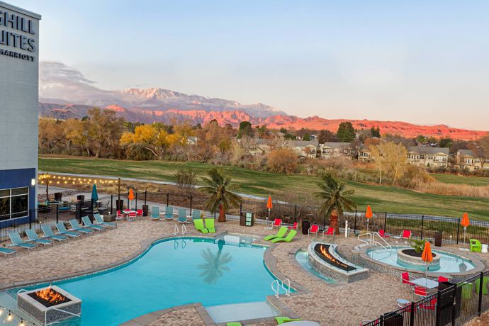 Imagen de los interiores del Hotel SpringHill Suites by Marriott St. George Washington. Foto 18