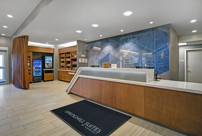 Imagen de los interiores del Hotel SpringHill Suites by Marriott St. Paul Arden Hills. Foto 17