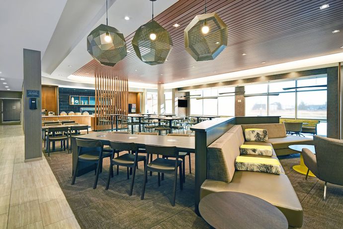 Imagen de los interiores del Hotel SpringHill Suites by Marriott St. Paul Arden Hills. Foto 20