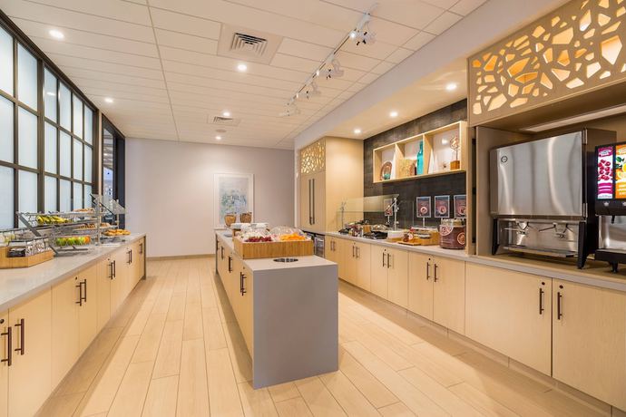 Imagen del bar/restaurante del Hotel SpringHill Suites by Marriott St. Paul Downtown. Foto 4