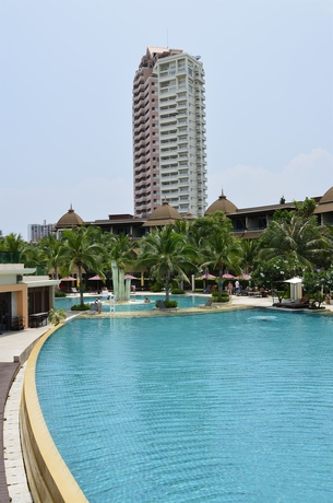Imagen de la piscina del Hotel Springfield At Sea Resort and Spa. Foto 16