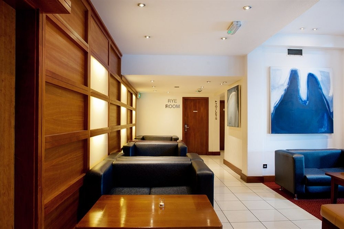 Imagen de los interiores del Hotel Springfield. Foto 15