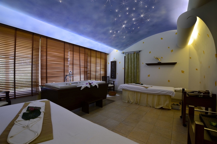 Imagen de los interiores del Hotel Springfield Village Golf and Spa. Foto 12
