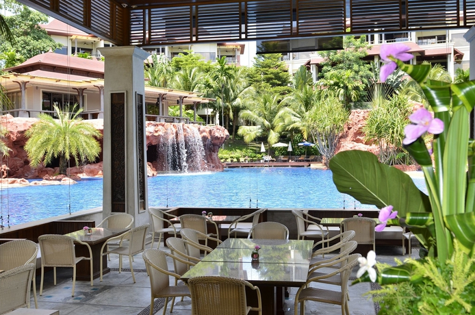 Imagen del bar/restaurante del Hotel Springfield Village Golf and Spa. Foto 9