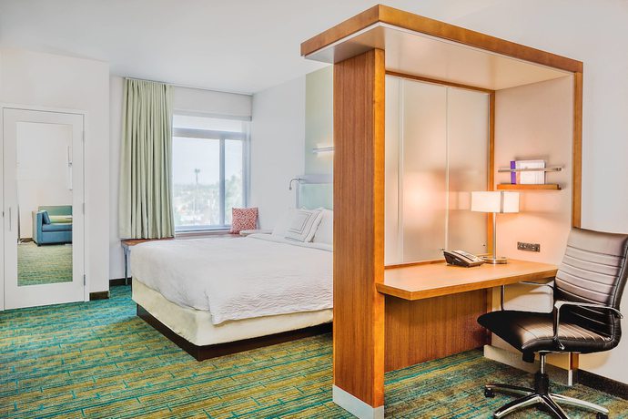 Imagen de la habitación del Hotel Springhill Suites Anaheim Maingate. Foto 8