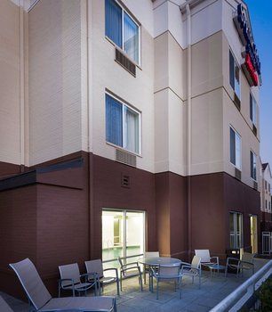 Imagen de los interiores del Hotel Springhill Suites Bentonville. Foto 12