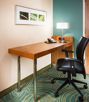 Imagen de la habitación del Hotel Springhill Suites Bentonville. Foto 5