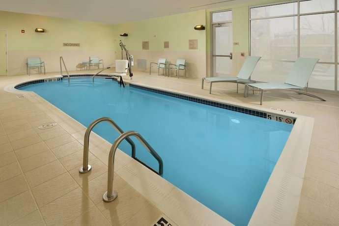 Imagen de la piscina del Hotel Springhill Suites Bridgeport Clarksburg. Foto 20
