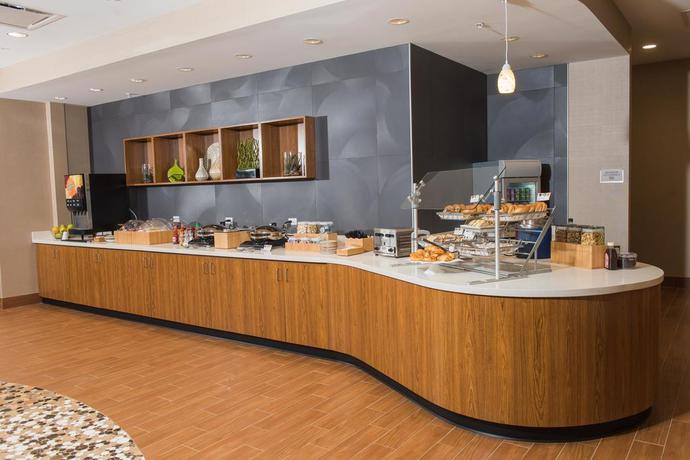 Imagen de los interiores del Hotel Springhill Suites Buffalo Airport. Foto 8