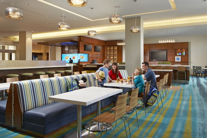 Imagen del bar/restaurante del Hotel Springhill Suites By Marriott At Anaheim Resort/conv. Cntr. Foto 4