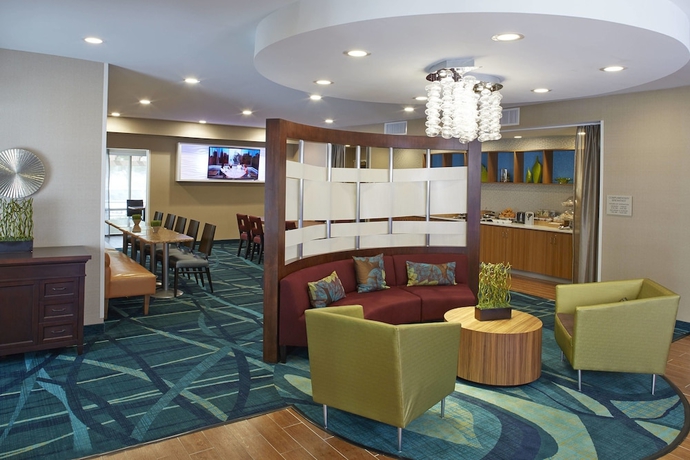 Imagen de los interiores del Hotel Springhill Suites By Marriott Atlanta Six Flags. Foto 16