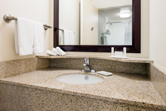 Imagen de la habitación del Hotel Springhill Suites By Marriott Bakersfield. Foto 8