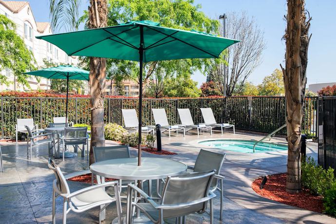 Imagen general del Hotel Springhill Suites By Marriott Bakersfield. Foto 2