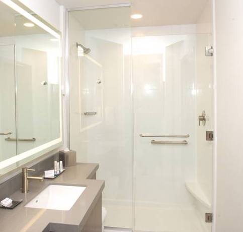 Imagen de la habitación del Hotel Springhill Suites By Marriott Bend. Foto 2