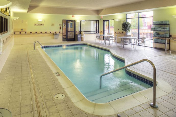 Imagen de la piscina del Hotel Springhill Suites By Marriott Billings. Foto 5