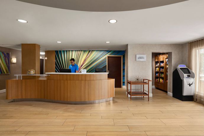 Imagen de los interiores del Hotel Springhill Suites By Marriott Boca Raton. Foto 19