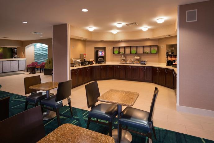Imagen del bar/restaurante del Hotel Springhill Suites By Marriott Bolingbrook. Foto 3