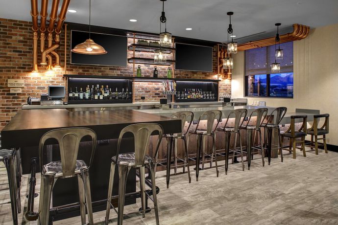 Imagen del bar/restaurante del Hotel Springhill Suites By Marriott Bozeman. Foto 4