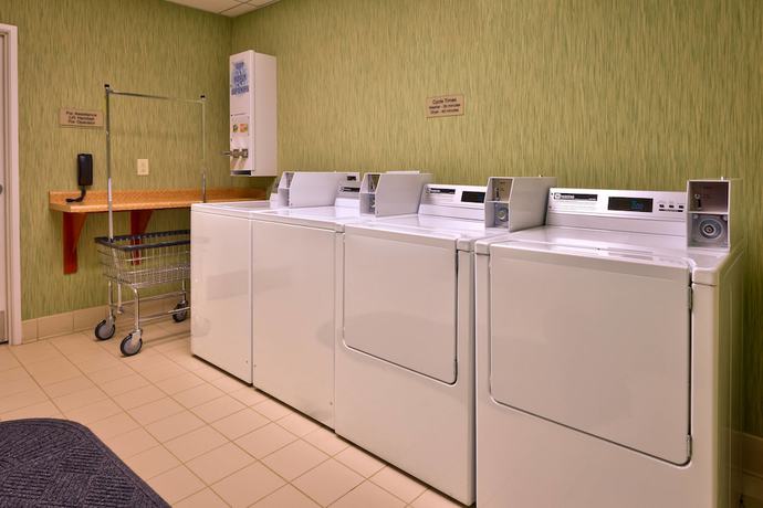 Imagen de los interiores del Hotel Springhill Suites By Marriott Cedar City. Foto 9