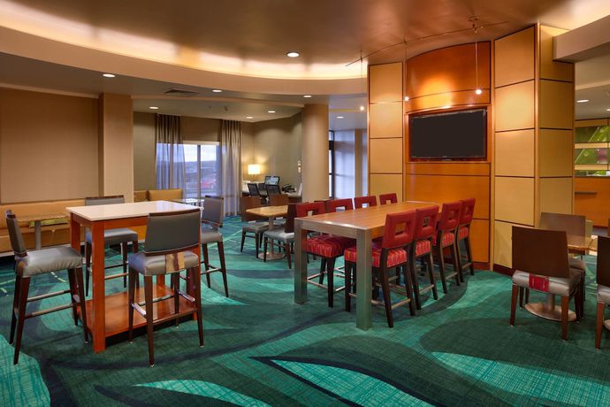 Imagen del bar/restaurante del Hotel Springhill Suites By Marriott Cedar City. Foto 2