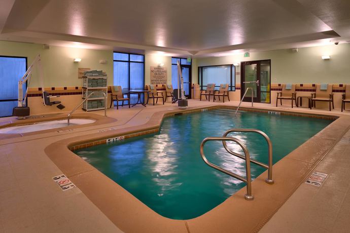 Imagen de la piscina del Hotel Springhill Suites By Marriott Cedar City. Foto 14