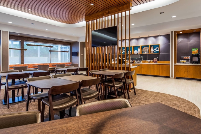 Imagen del bar/restaurante del Hotel Springhill Suites By Marriott Chambersburg. Foto 10