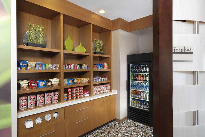 Imagen de los interiores del Hotel Springhill Suites By Marriott Charleston Mount Pleasant. Foto 11