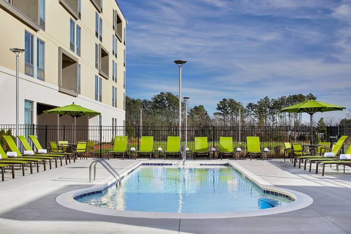 Imagen de la piscina del Hotel Springhill Suites By Marriott Charlotte At Carowinds. Foto 20