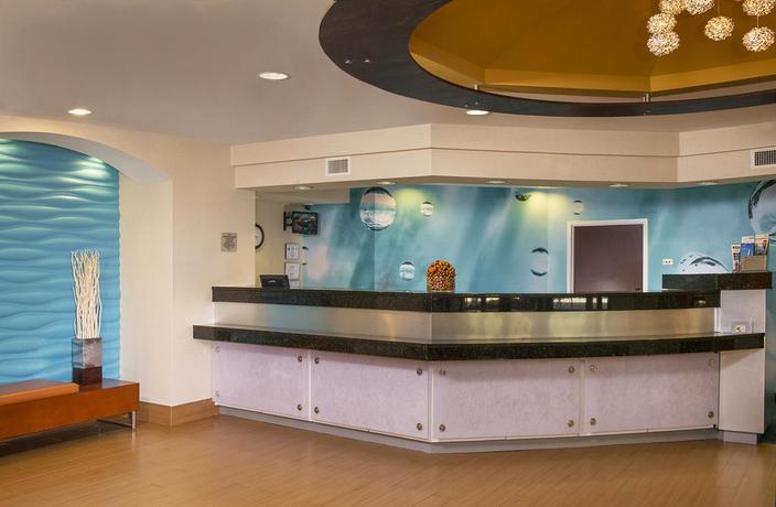 Imagen de los interiores del Hotel Springhill Suites By Marriott Charlotte Univ. Research Park. Foto 4