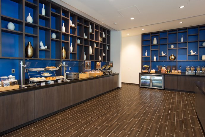 Imagen del bar/restaurante del Hotel Springhill Suites By Marriott Charlotte Uptown. Foto 2