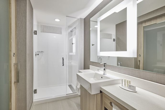 Imagen de la habitación del Hotel Springhill Suites By Marriott Chicago Chinatown. Foto 11