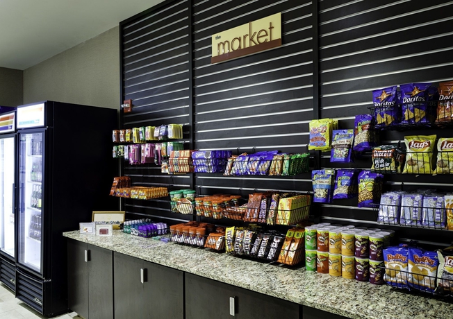 Imagen del bar/restaurante del Hotel Springhill Suites By Marriott Chicago Downtown/ River North. Foto 3