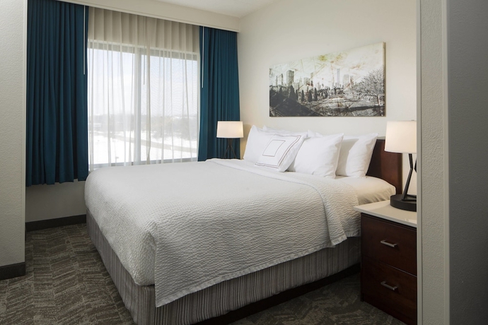 Imagen de la habitación del Hotel Springhill Suites By Marriott Chicago Lincolnshire. Foto 12