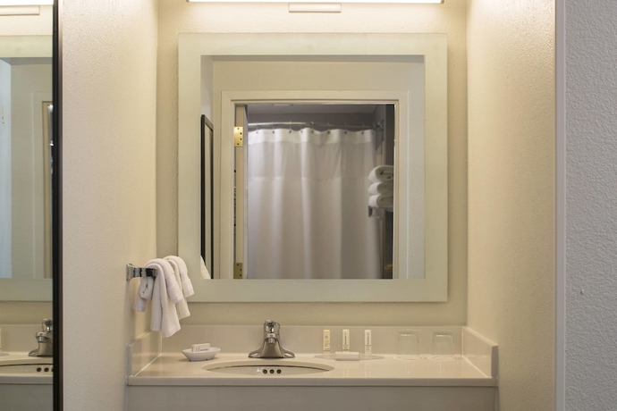 Imagen de la habitación del Hotel Springhill Suites By Marriott Chicago Lincolnshire. Foto 15