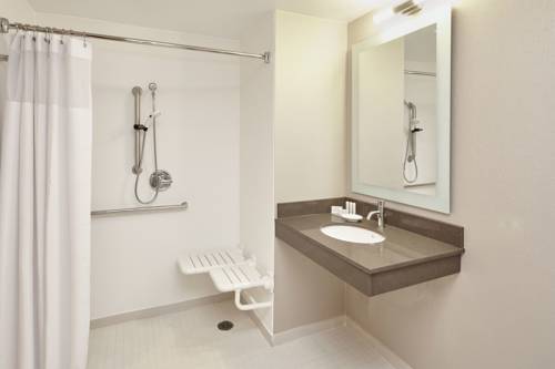 Imagen de la habitación del Hotel Springhill Suites By Marriott Chicago Schaumburg/woodfield. Foto 6