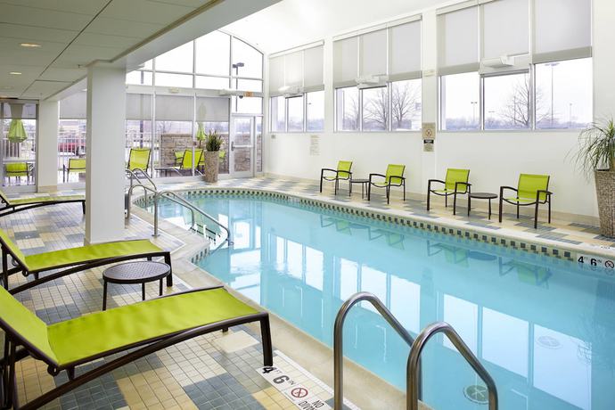 Imagen de la piscina del Hotel Springhill Suites By Marriott Chicago Waukegan/gurnee. Foto 16