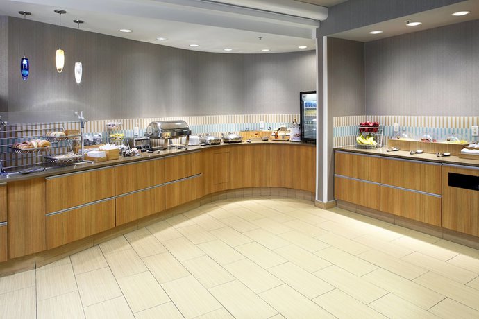 Imagen del bar/restaurante del Hotel Springhill Suites By Marriott Chicago Waukegan/gurnee. Foto 5