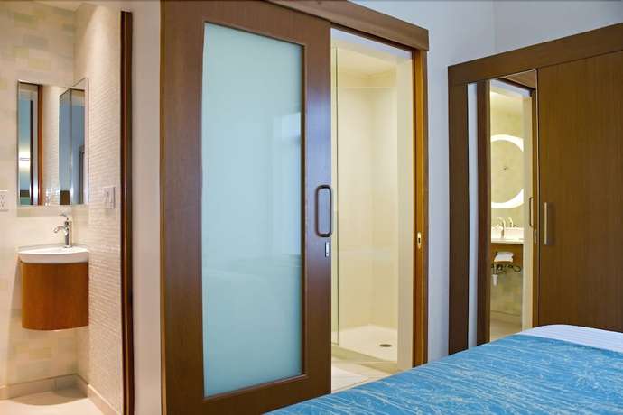Imagen de la habitación del Hotel Springhill Suites By Marriott Cincinnati Airport South. Foto 9