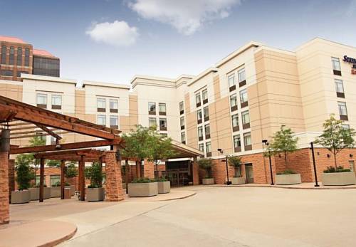 Imagen general del Hotel Springhill Suites By Marriott Cincinnati Midtown. Foto 1