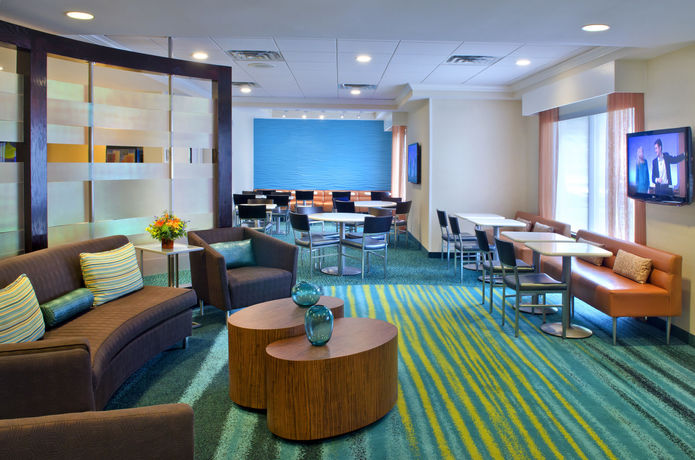 Imagen del bar/restaurante del Hotel Springhill Suites By Marriott - Danbury. Foto 5