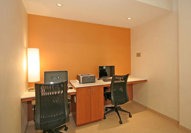 Imagen de la habitación del Hotel Springhill Suites By Marriott Durham Chapel Hill. Foto 11