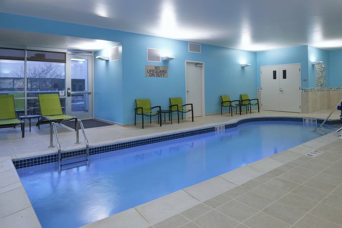 Imagen de la piscina del Hotel Springhill Suites By Marriott East Lansing University Area. Foto 20