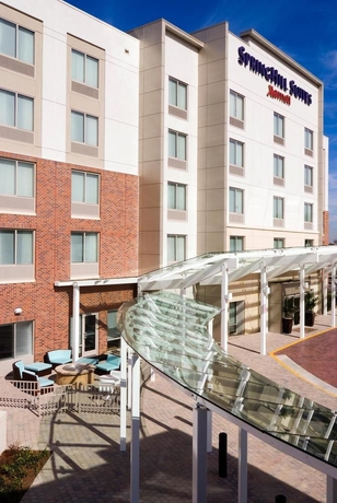 Imagen de los exteriores del Hotel Springhill Suites By Marriott Fairfax Fair Oaks. Foto 10