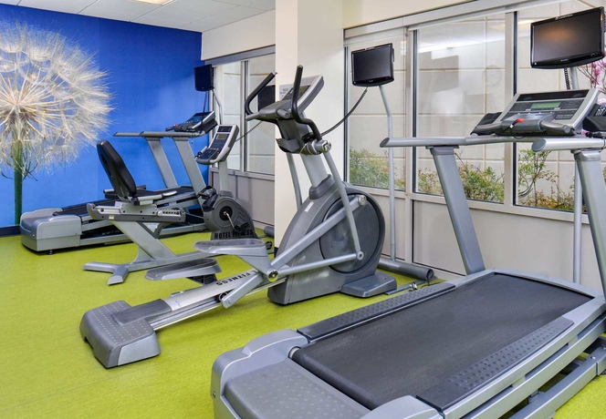 Imagen de los interiores del Hotel Springhill Suites By Marriott Fairfax Fair Oaks. Foto 16