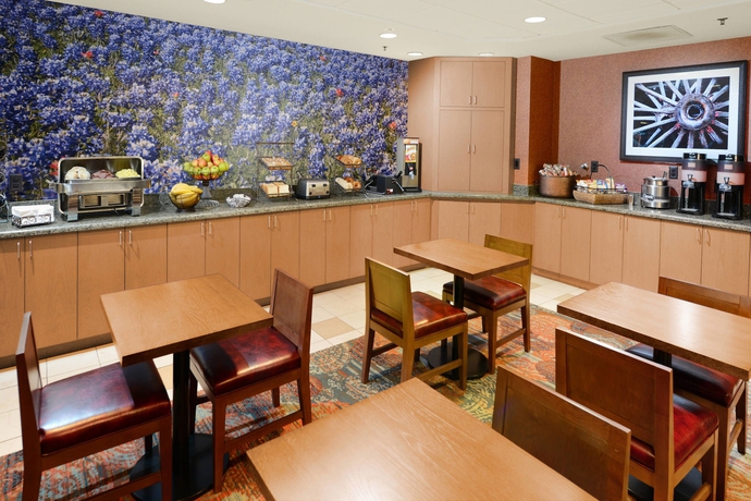 Imagen del bar/restaurante del Hotel Springhill Suites By Marriott Fort Worth University. Foto 6